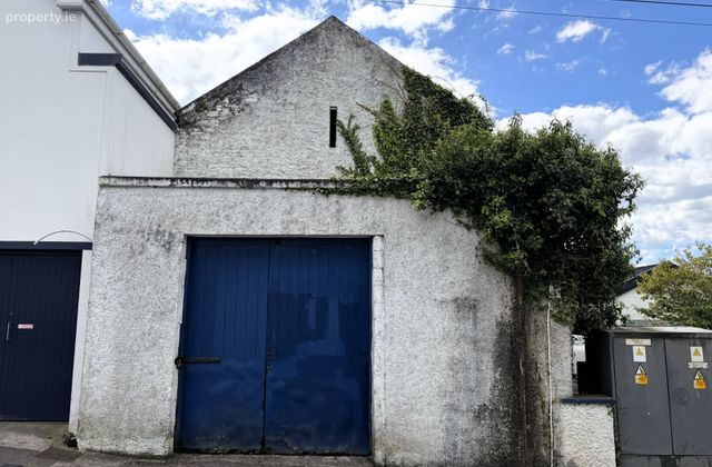 Store/workshop, O Connell Street, Cahersiveen, Co. Kerry - Click to view photos