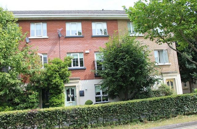 36 Boulevard, Bellgree, Tyrrelstown, Dublin 15 - Click to view photos
