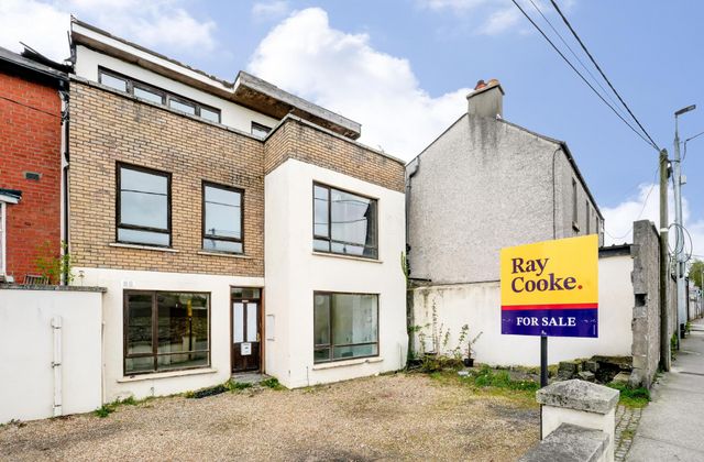 1a &amp; 1b Olivemount Terrace, Dundrum, Dublin 14, Dundrum, Dublin 14 - Click to view photos