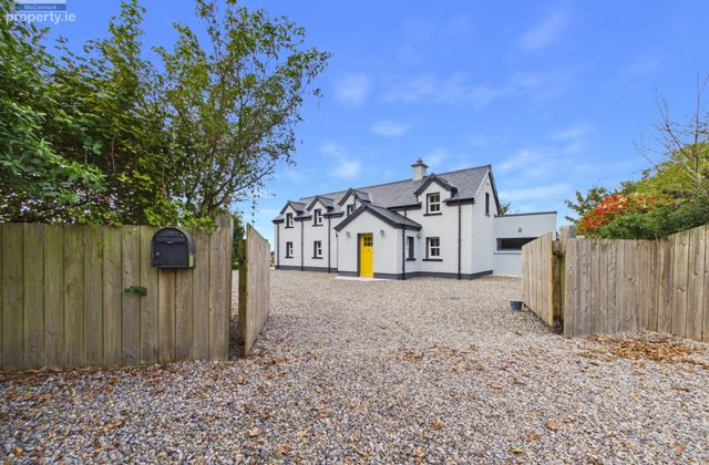 Dairyland Cottage, Kilkea, Castledermot, Co. Kildare, Graiguecullen, Co. Carlow - Click to view photos
