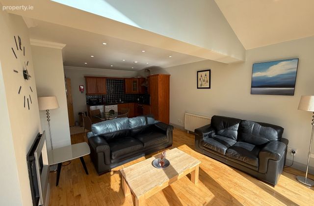 Spencer Manor, Castlebar, Co. Mayo - Click to view photos