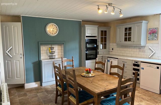 Quin,ennis,co. Clare, Newmarket on Fergus, Co. Clare - Click to view photos