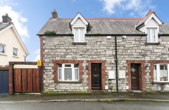 9 Cavalry Row, Stoneybatter, Dublin 7, Stoneybatter, Dublin 7 - Click to view photos