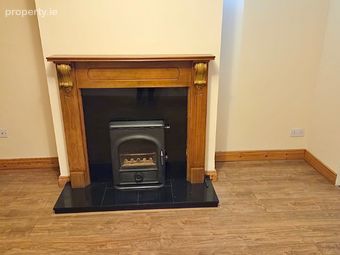 Warm, Furnished 2-bed Home | Wifi &amp; Refuse Included | &euro;1,550, Tubbercurry, Co. Sligo - Image 4