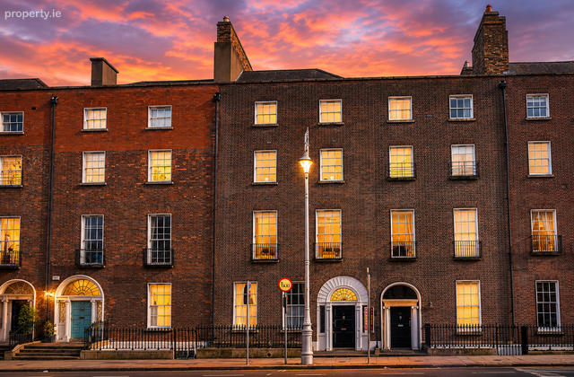 21 Dunloe Hall, 27 Merrion Street Upper, Dublin 2, Dublin 2 - Click to view photos