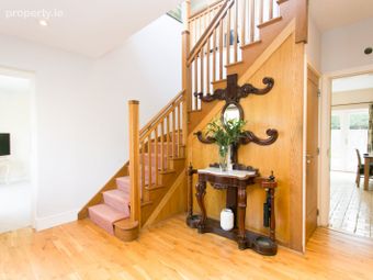 8 Kelston Park, Foxrock, Dublin 18, Foxrock, Dublin 18 - Image 2