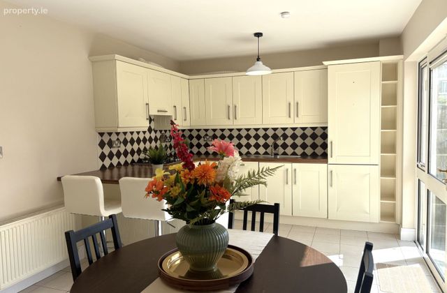 38 Mount Eustace Park, Dublin 15, Tyrrelstown, Dublin 15 - Click to view photos
