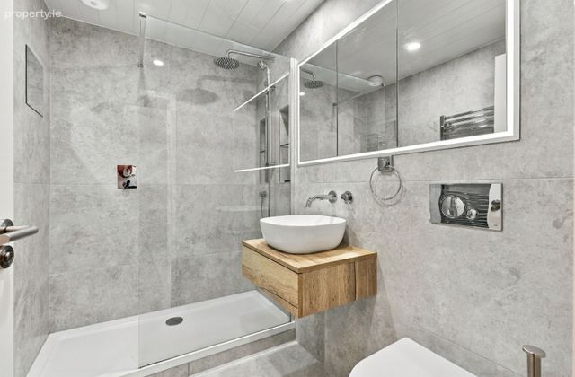 Apartment 45, Fitzwilliam Point, Ringsend, Dublin 4 - Click to view photos