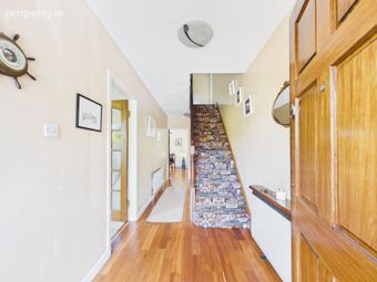 28 Newlyn Vale, Rochestown, Co. Cork - Image 3