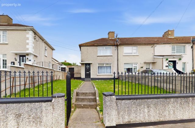 84 Ballygall Crescent, Finglas, Dublin 11 - Click to view photos