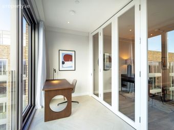 Apartment 11, Lock Gate 3, Charlemont Lane, Dublin 2 - Image 5