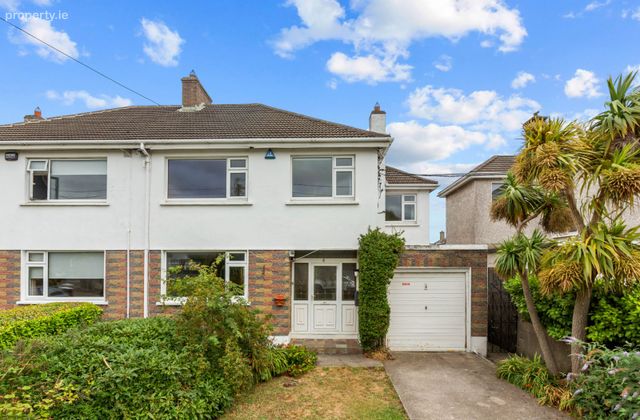4 Leopardstown Drive, Blackrock, Co. Dublin - Click to view photos