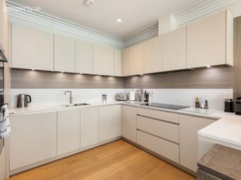 8, Low Rock Apartments, Robswall, Coast Road, Malahide, Co. Dublin - Image 4