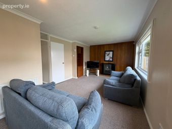 43 Sandfield Gardens, Blackrock, Blackrock, Co. Louth - Image 2