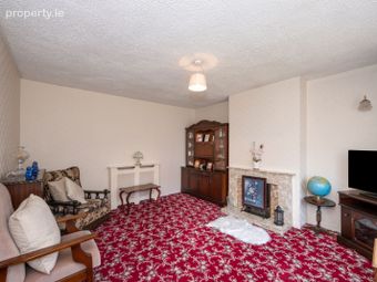 48 Parknamore Rise, Ballincollig, Co. Cork - Image 4