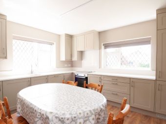 12 Ardamine Court, Ardamine, Riverchapel, Co. Wexford - Image 3