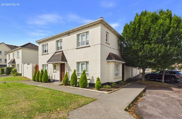 3 Applewood Lawn, Applewood Village, Swords, Co. Dublin - Click to view photos