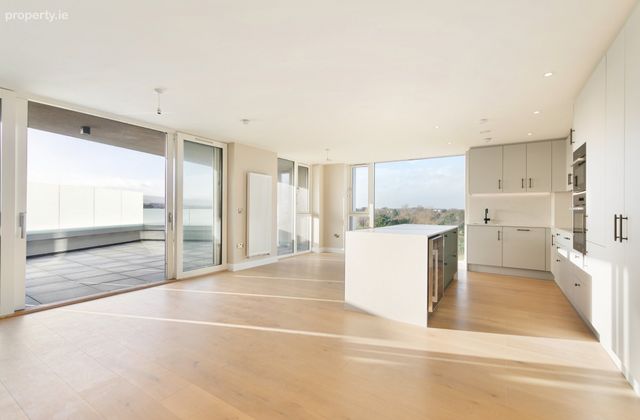 3 Bedroom Sub Penthouse, 072 The Gardens At Elmpark Green, Merrion Road, Ballsbridge, Dublin 4, Ballsbridge, Dublin 4 - Click to view photos