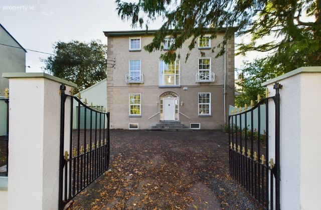 Comeragh House, 34 John's Hill, Waterford City Centre, Co. Waterford - Click to view photos