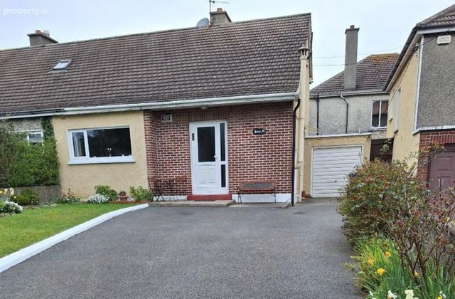 Santa F&eacute;, 111 Newtownpark Avenue, Blackrock, Co. Dublin - Click to view photos