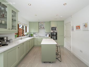 5 Woodview, Fionn Laoi, Carrigrohane, Co. Cork - Image 4
