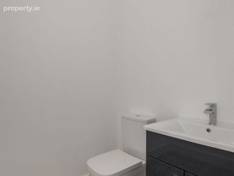 3 Bedroom Semi, Rostellan, Co. Cork - Image 4