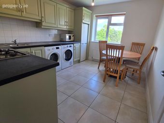 Apartment 26, Holly Court, Broomfield Village, Midleton, Co. Cork - Image 2