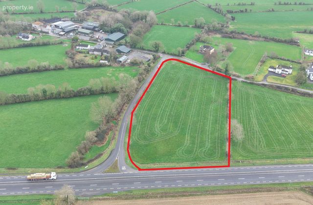 Clonmore, Fiddown, Co. Kilkenny - Click to view photos