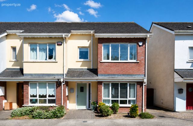 50 Hansted Way, Lucan, Co. Dublin - Click to view photos