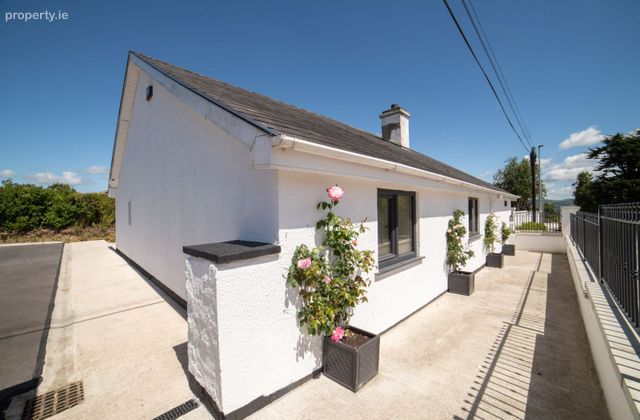 Fairyhill Lodge, Kennel Hill, Mallow, Co. Cork - Click to view photos
