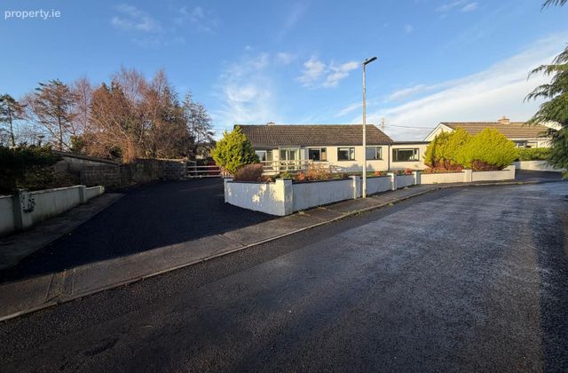 Upper Paddock, Westport, Westport, Co. Mayo - Click to view photos