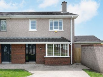 26 The Rise, Sweetfields, Youghal, Co. Cork - Image 4