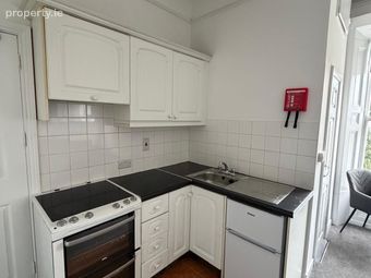 Flat 8, 85 North Circular Road, North Circular Road, Dublin 7 - Image 3