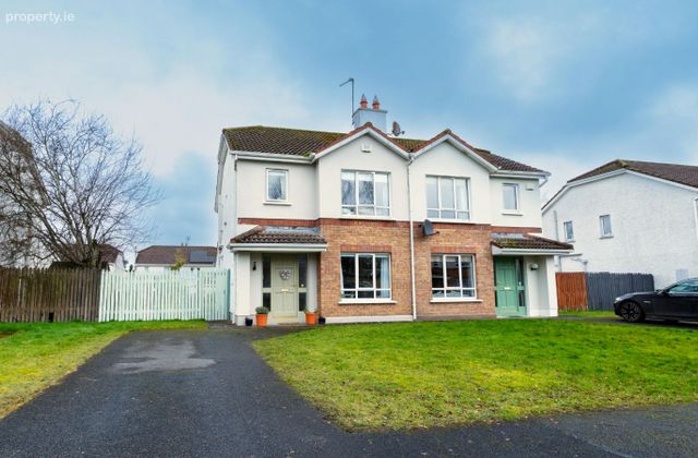 104 Clonminch Wood, Gayfield, Tullamore, Co. Offaly - Click to view photos