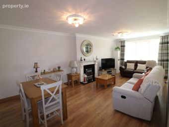 5 Goldsmith Hall, Collegewood, Castleknock, Dublin 15 - Image 2