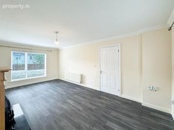 30 Castlecurragh Park, Mulhuddart, Mulhuddart, Dublin 15 - Image 4