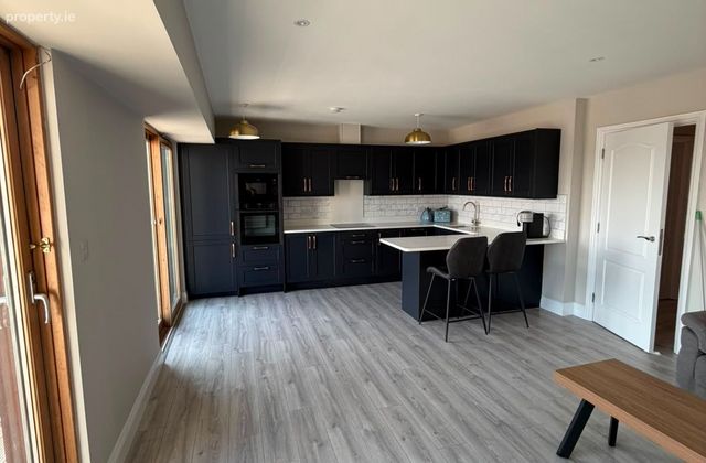 Apartment 10, The Academy, Park West Pointe, Yeats Way, Park West, Dublin 12 - Click to view photos