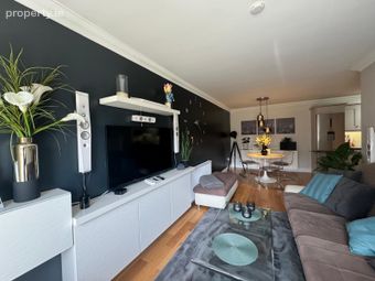 43 The Square, Larch Hill, Santry, Dublin 9 - Image 2