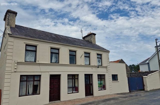 Irishtown, Irishtown, Co. Mayo - Click to view photos