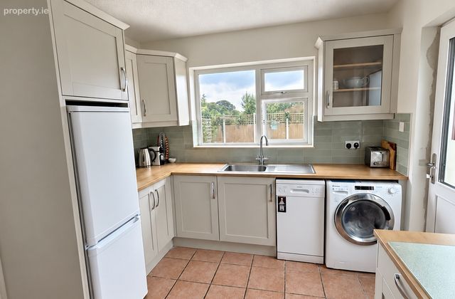 54 Knocknacarra Park, Knocknacarra, Knocknacarra, Co. Galway - Click to view photos