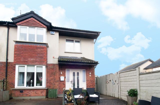 20 Village Gate, Ballycanew, Gorey, Co. Wexford, Ballycanew, Co. Wexford - Click to view photos
