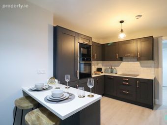 Apartment 11, Killeen Hall, Park West, Dublin 12 - Image 3