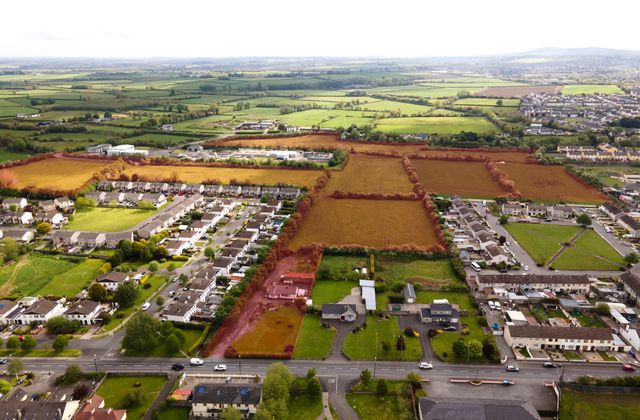 Mountmellick Road, Portlaoise, Co. Laois - Click to view photos