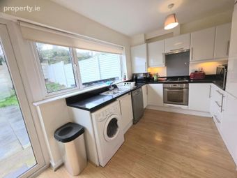 16 Marine Gates, Carrignafoy, Cobh, Co. Cork - Image 3