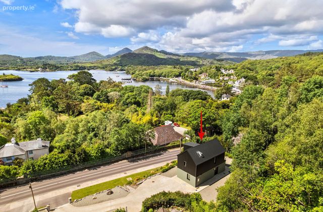 Shrone Hill View, Reenmeen East, Glengarriff, Co Cork, Glengarriff, Co. Cork - Click to view photos