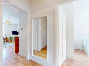 Apartment 21 Pier 19, Dublin 8 - Image 5