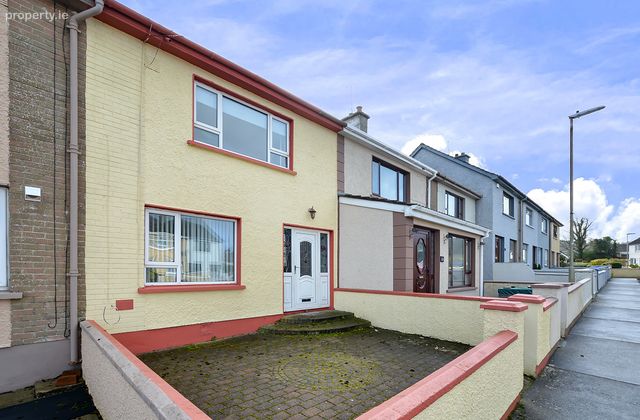 22 Mcneely Villas, Letterkenny, Co. Donegal, Letterkenny, Co. Donegal - Click to view photos