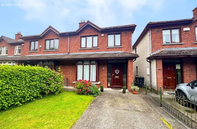 112 Esker Park, Lucan, Co. Dublin - Click to view photos