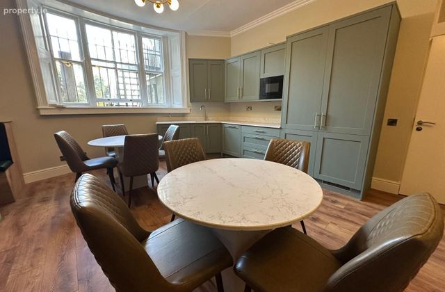 32 Fitzwilliam Place, Dublin 2 - Click to view photos