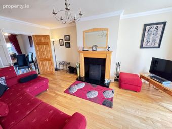 17 Ross &Aacute;rd, Monksland, Athlone, Co. Roscommon - Image 4